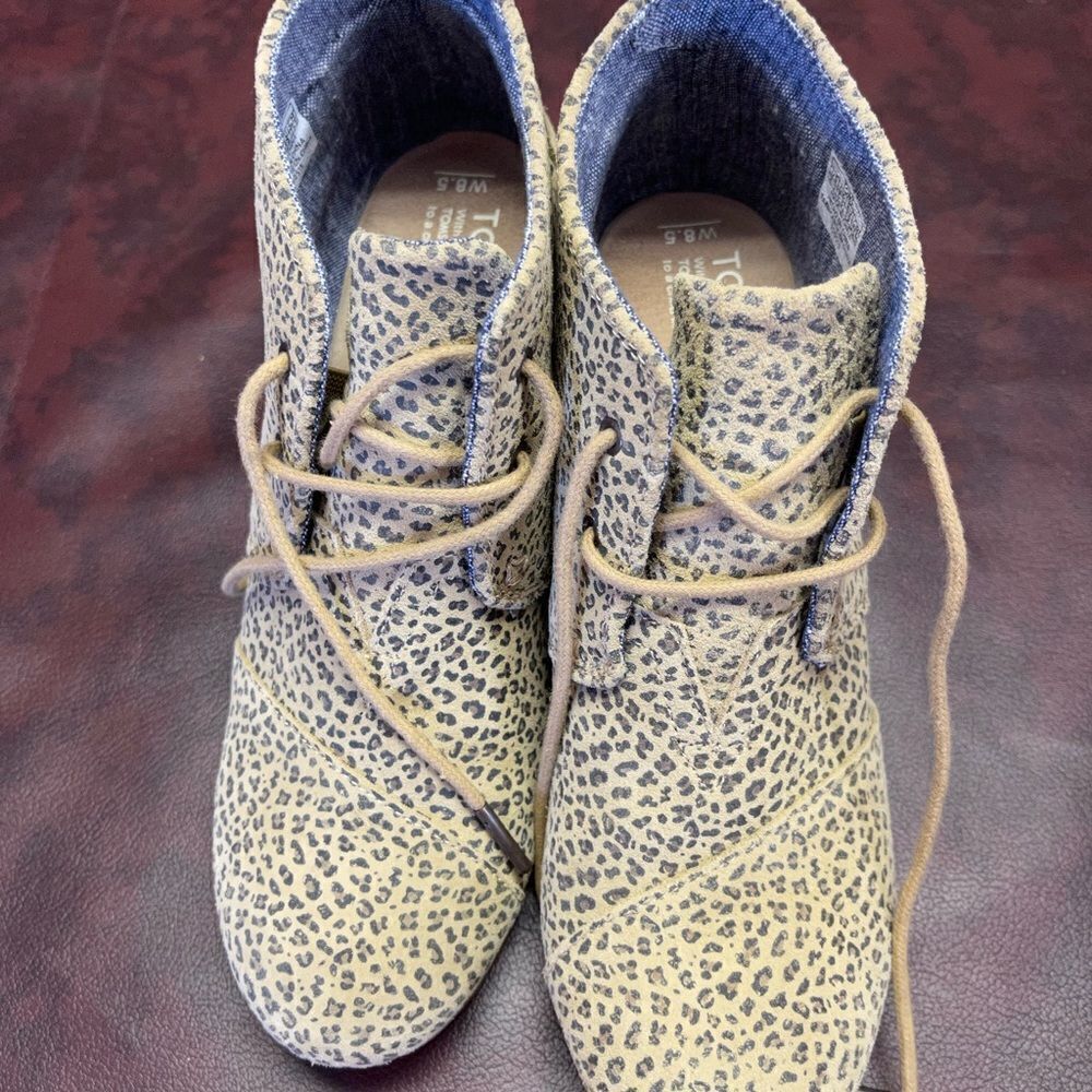 Toms leopard print wedge lace up boots booties,‎ size 8.5 - Picture 5 of 13
